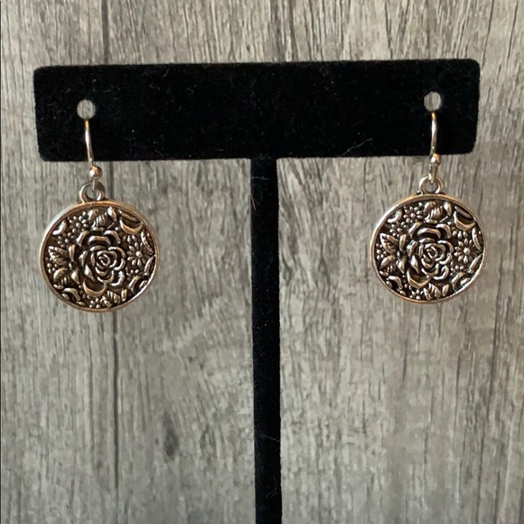 3/$15 Boho Inspired Earrings - BACK IN STOCK! - Picture 1 of 1